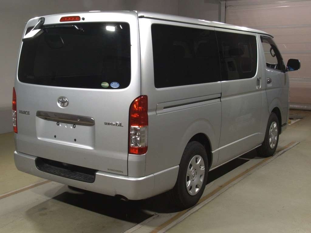 TOYOTA REGIUS ACE