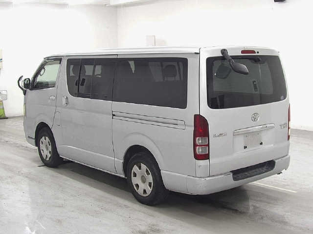 TOYOTA REGIUS ACE