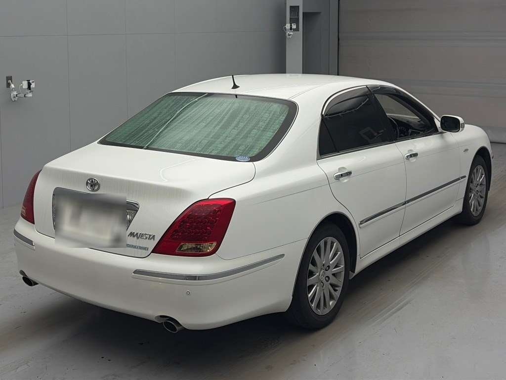 TOYOTA CROWN MAJESTA