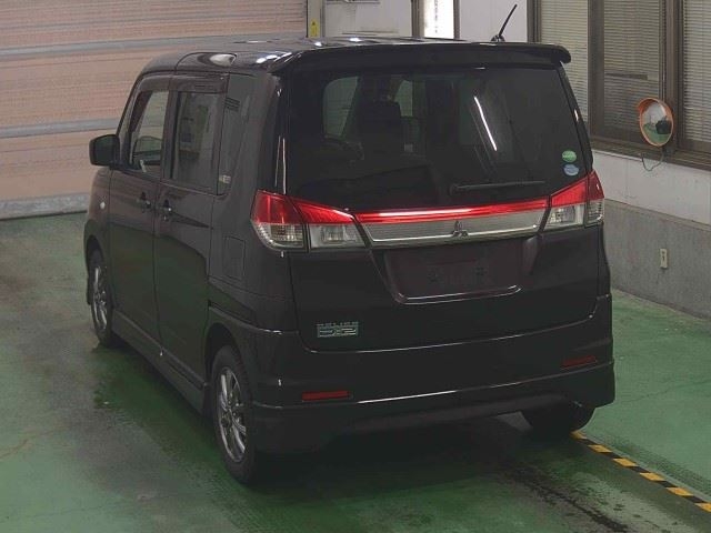 MITSUBISHI DELICA D:2