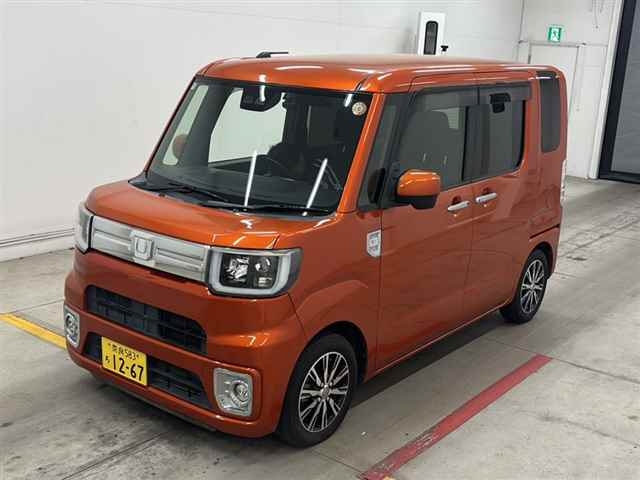 DAIHATSU WAKE