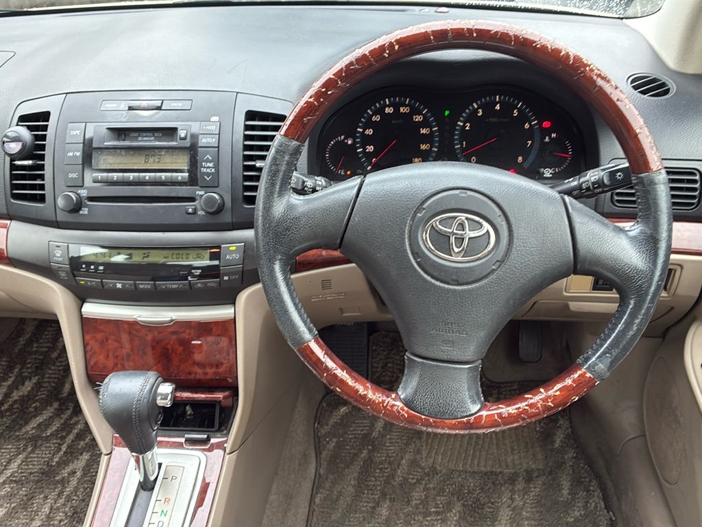 TOYOTA PREMIO