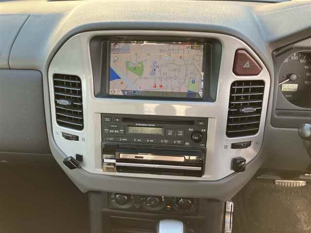 MITSUBISHI PAJERO