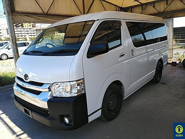 TOYOTA REGIUS ACE