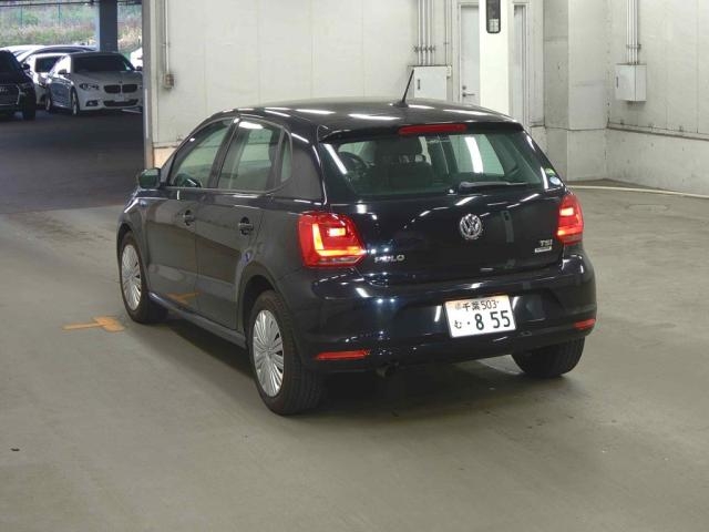 VOLKSWAGEN POLO