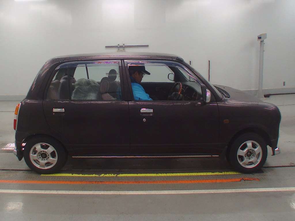 DAIHATSU MIRA GINO