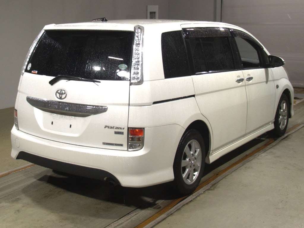 TOYOTA ISIS
