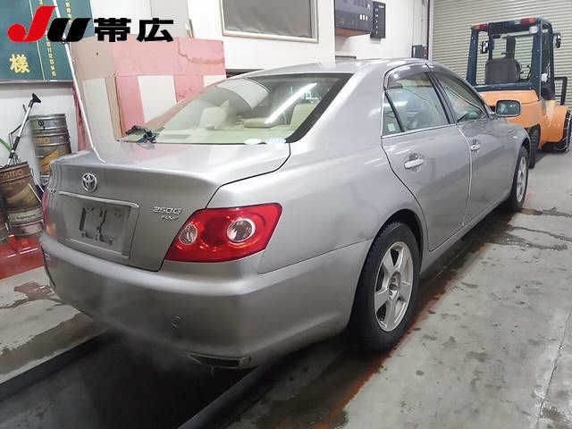 TOYOTA MARK X