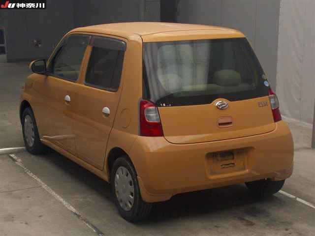 DAIHATSU ESSE