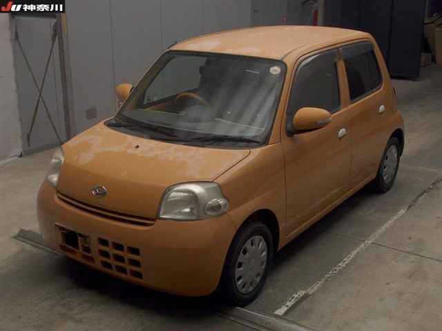 DAIHATSU ESSE