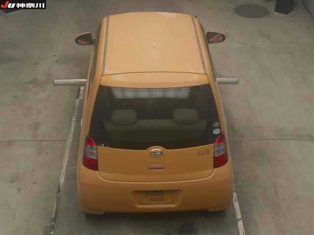 DAIHATSU ESSE