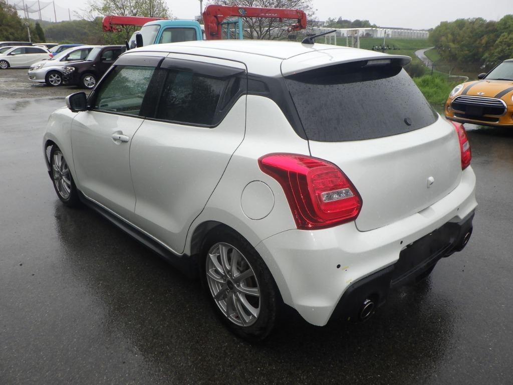 SUZUKI SWIFT
