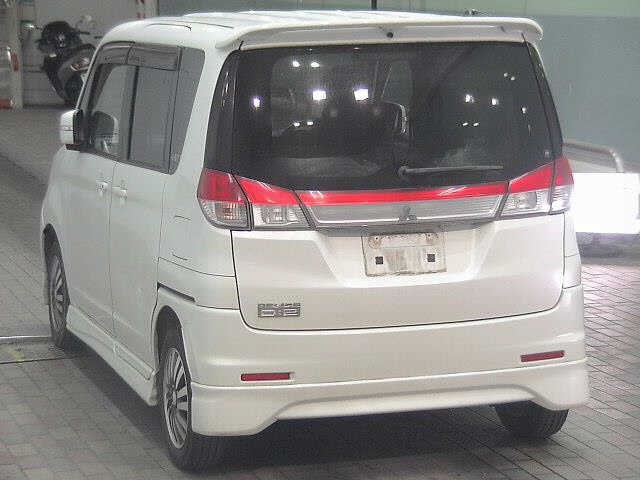 MITSUBISHI DELICA D:2