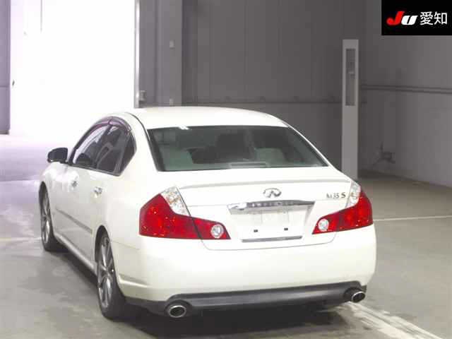 NISSAN FUGA