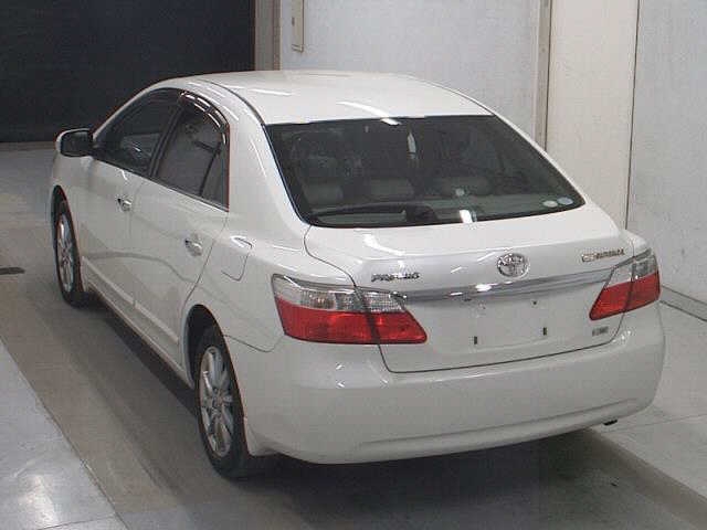 TOYOTA PREMIO