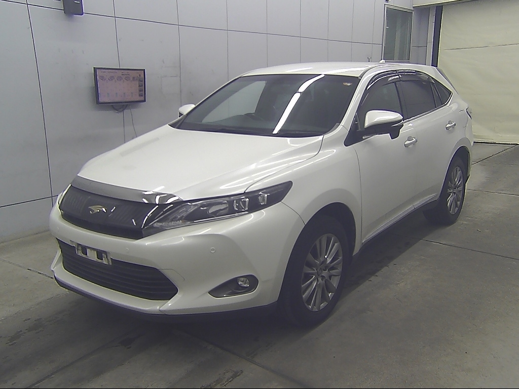 TOYOTA HARRIER