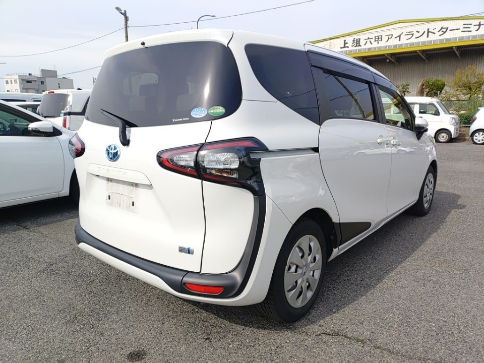 TOYOTA SIENTA