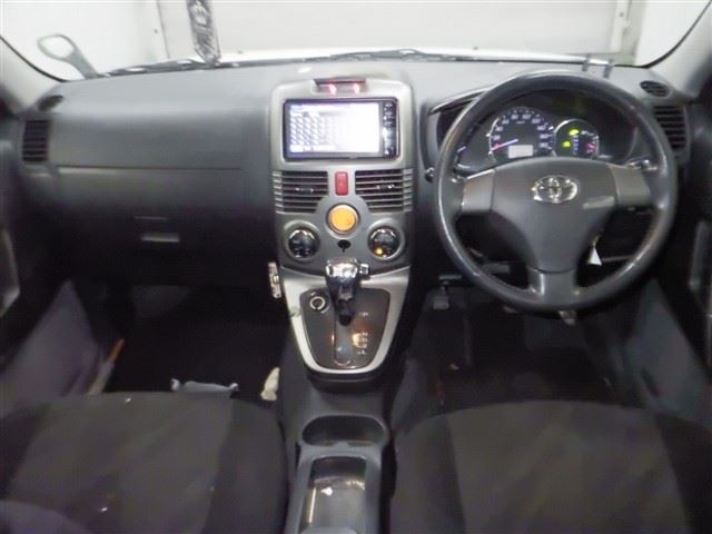 TOYOTA RUSH