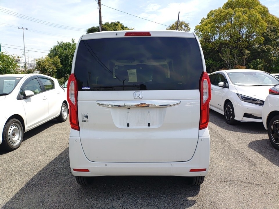 HONDA N-BOX