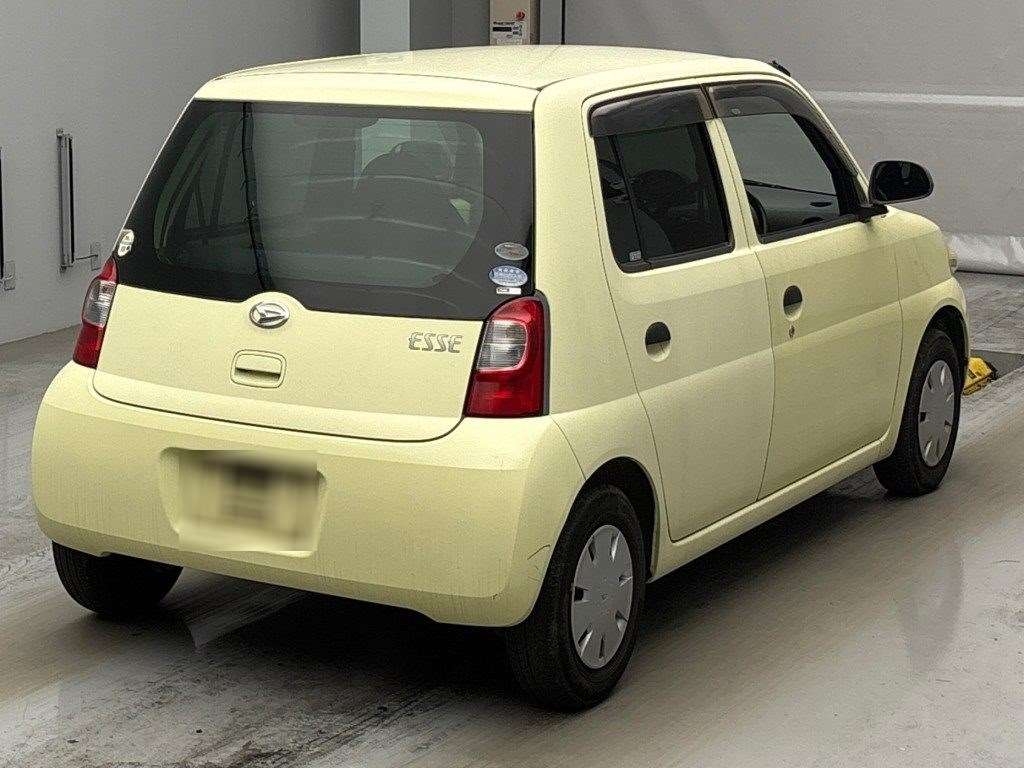 DAIHATSU ESSE