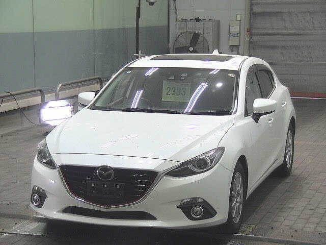 MAZDA AXELA