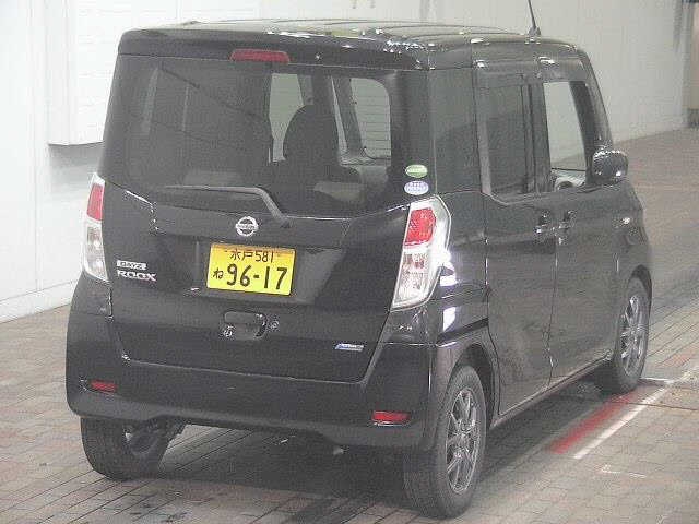 NISSAN DAYZ ROOX