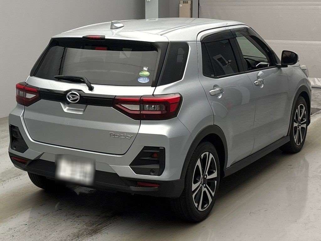 DAIHATSU ROCKY