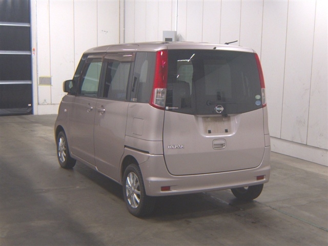 NISSAN ROOX