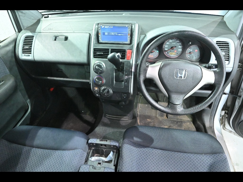 HONDA MOBILIO SPIKE