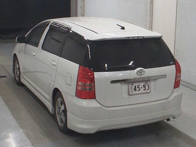 TOYOTA WISH