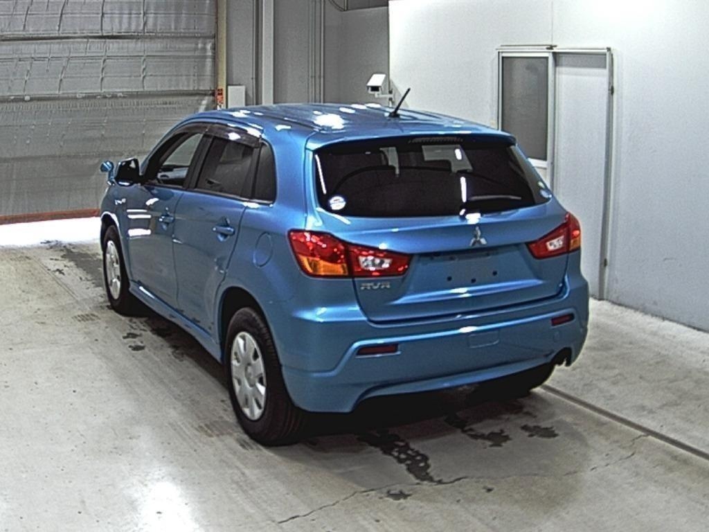 MITSUBISHI RVR
