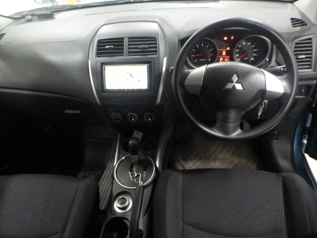 MITSUBISHI RVR