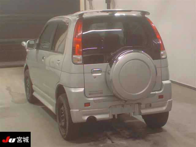 DAIHATSU TERIOS KID
