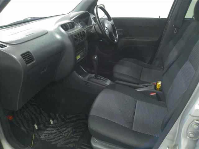DAIHATSU TERIOS KID