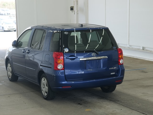 TOYOTA RAUM