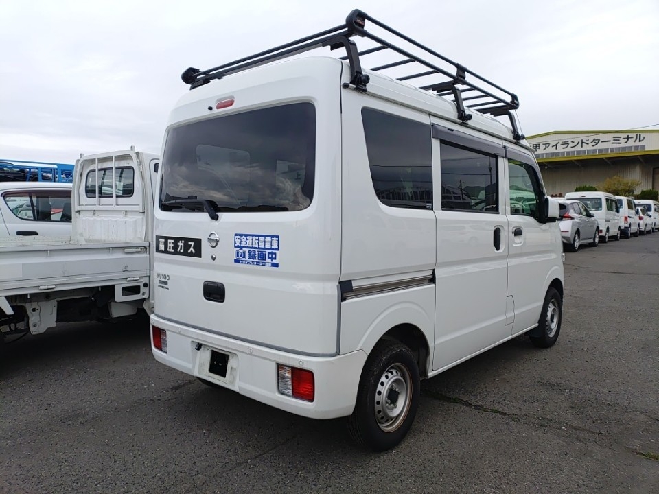 NISSAN NV100 CLIPPER