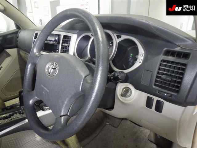 TOYOTA HILUX SURF