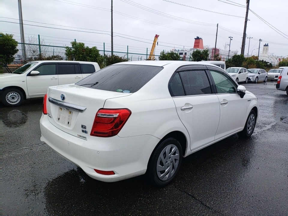 TOYOTA COROLLA AXIO