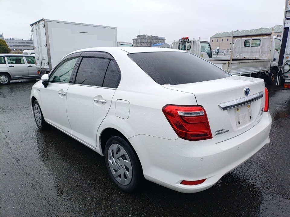 TOYOTA COROLLA AXIO