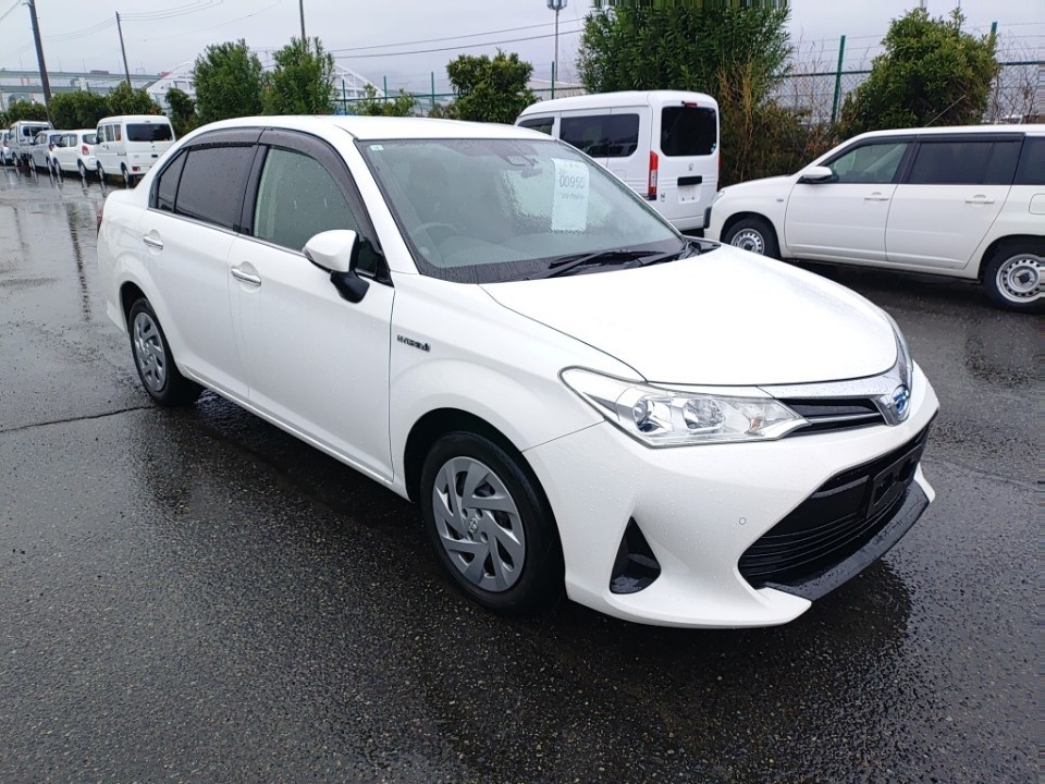 TOYOTA COROLLA AXIO