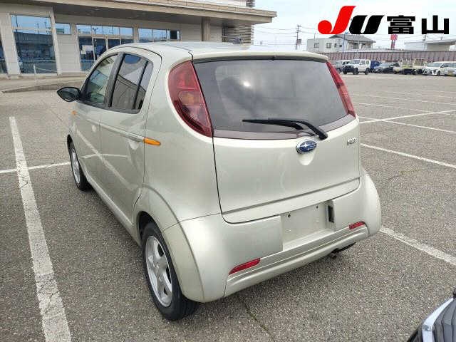 SUBARU R2