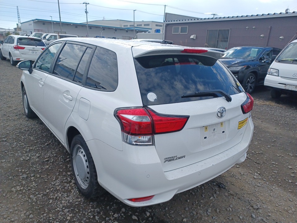 TOYOTA COROLLA FIELDER