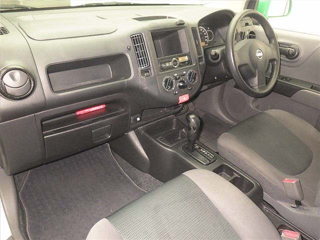 NISSAN AD