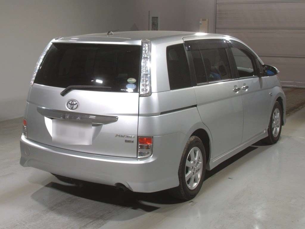 TOYOTA ISIS