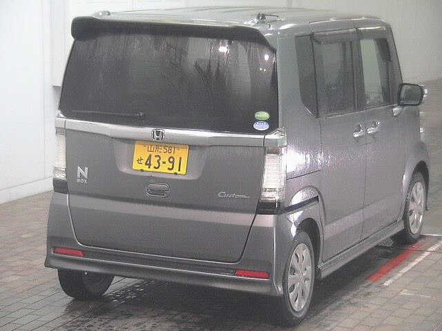 HONDA N-BOX