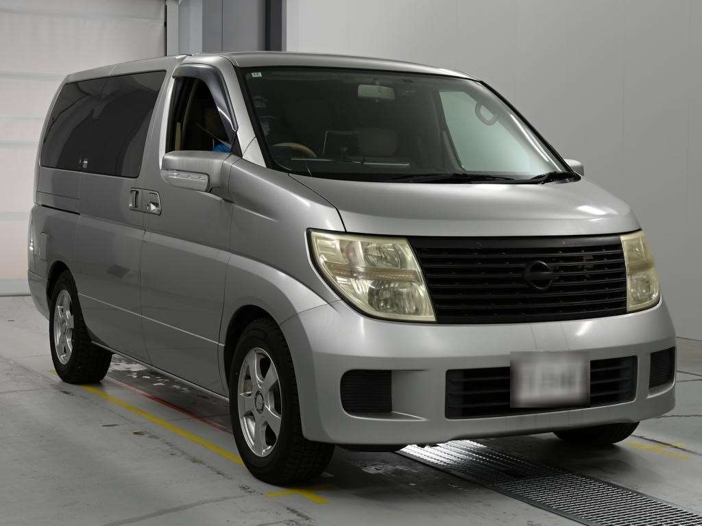NISSAN ELGRAND