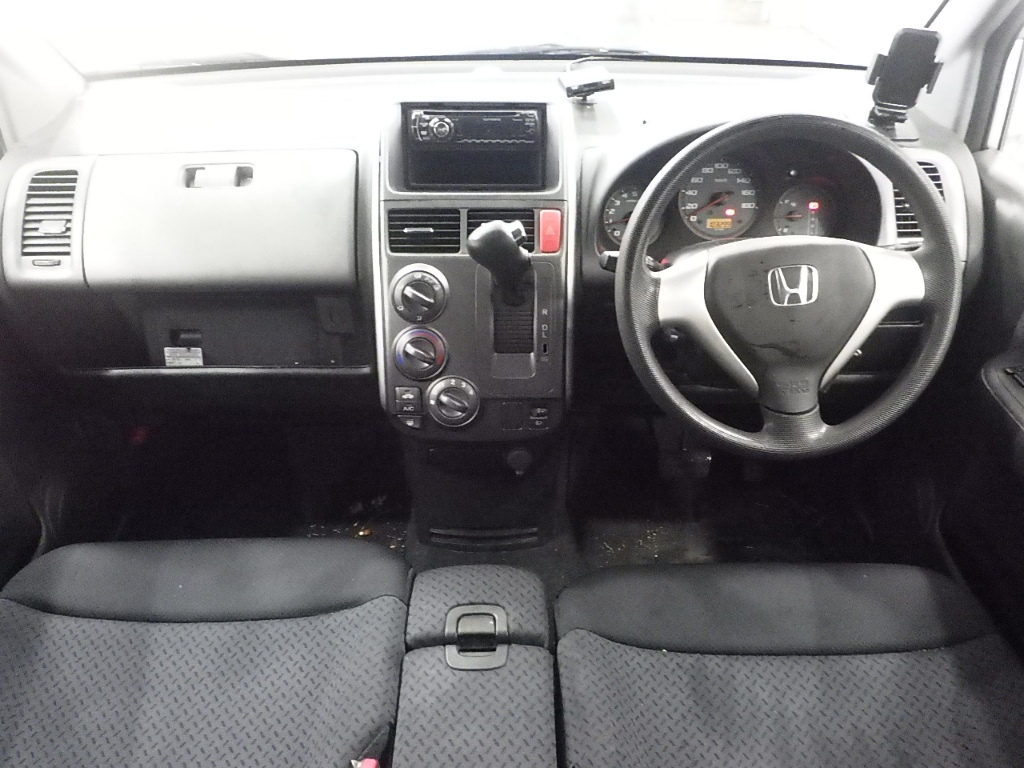 HONDA MOBILIO SPIKE