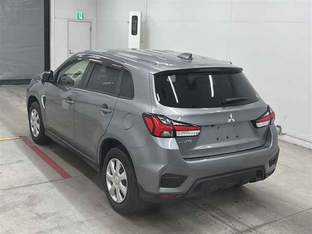 MITSUBISHI RVR