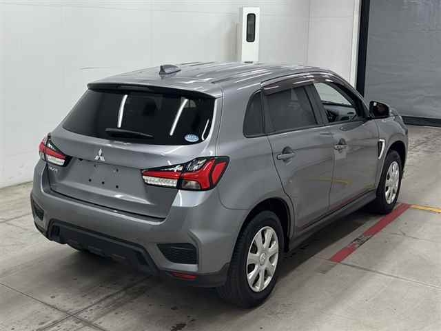 MITSUBISHI RVR
