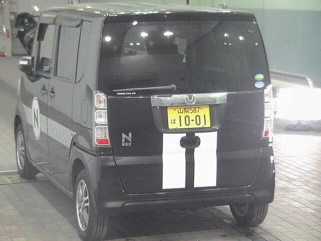 HONDA N-BOX